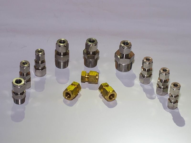 Uniones, Fitting, en Stainless Steel 316 marca DK-LOK  (varias combinaciones y tamaños)