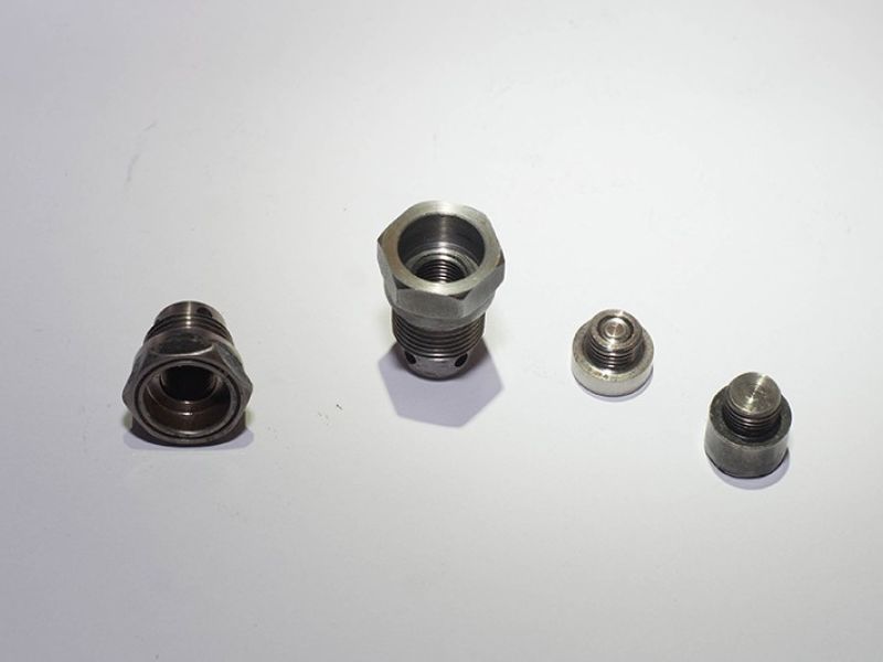 Draing and Fill Valves en Monel 405 con resorte de Inconel
